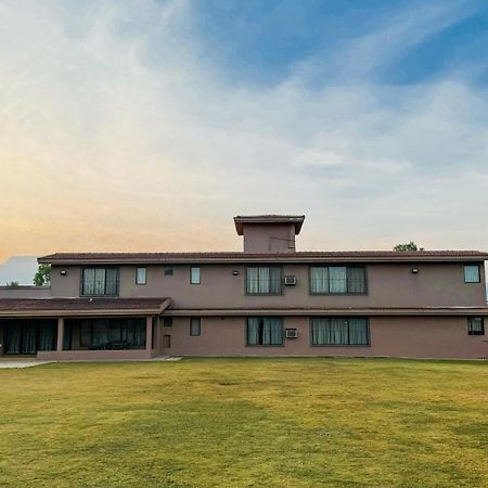 White Stallion Villa Лонавала Екстериор снимка