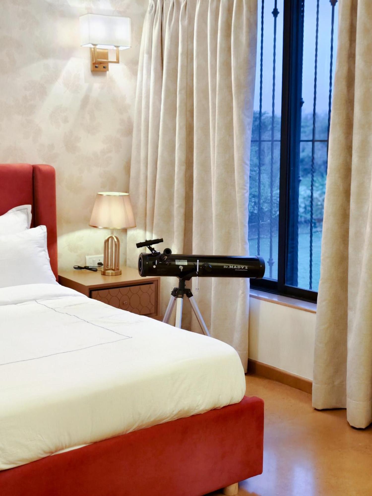 White Stallion Villa Лонавала Екстериор снимка