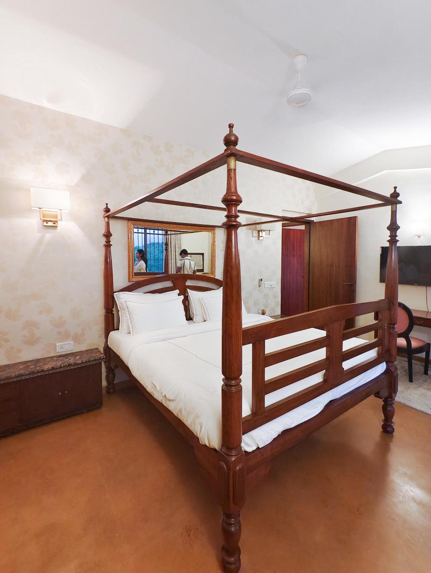 White Stallion Villa Лонавала Екстериор снимка