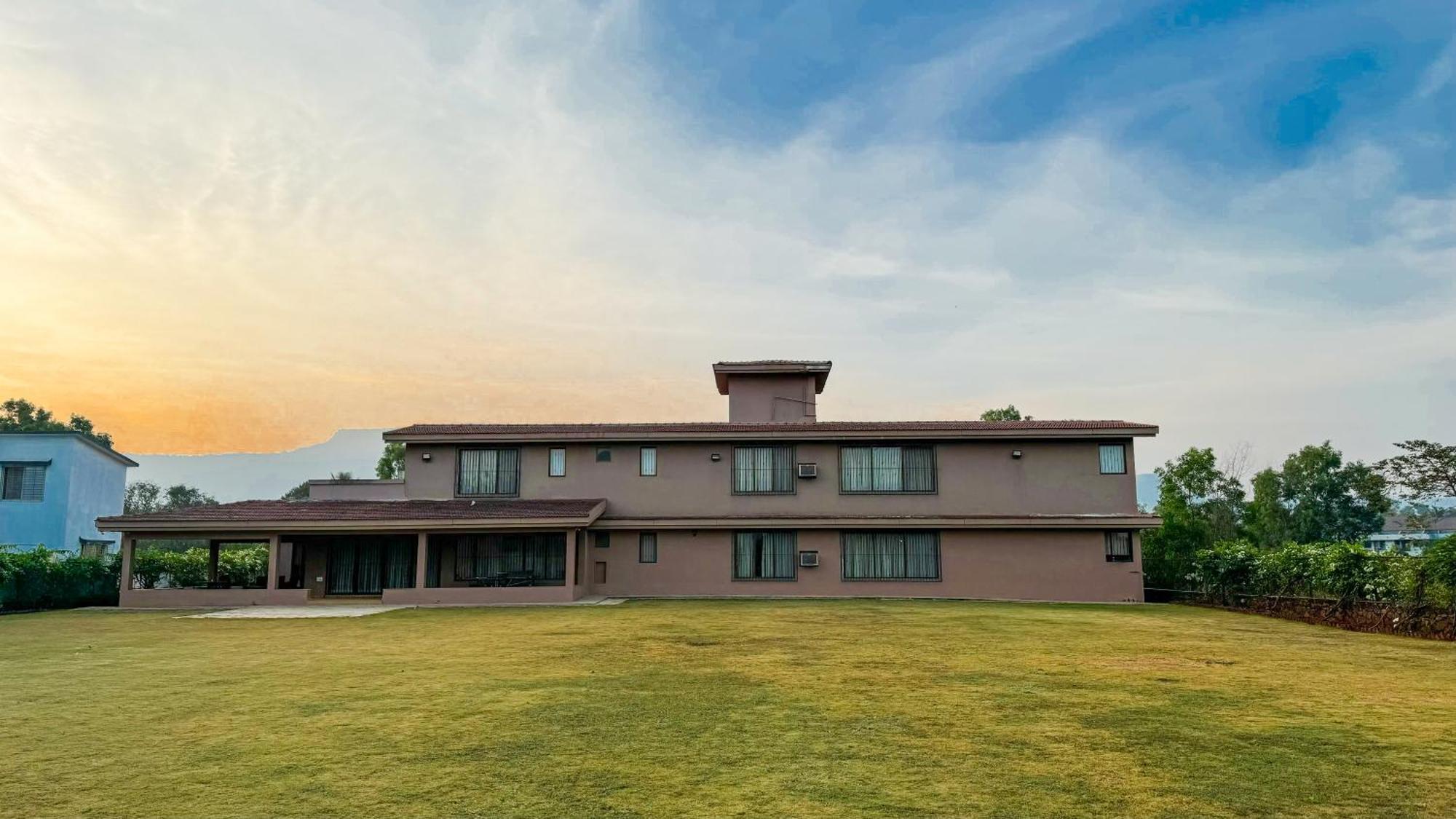 White Stallion Villa Лонавала Екстериор снимка